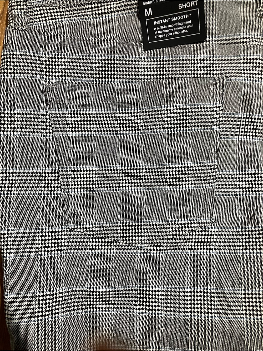 Women’s dress pants - size medium. Brand new with tags - Picture 3 of 8